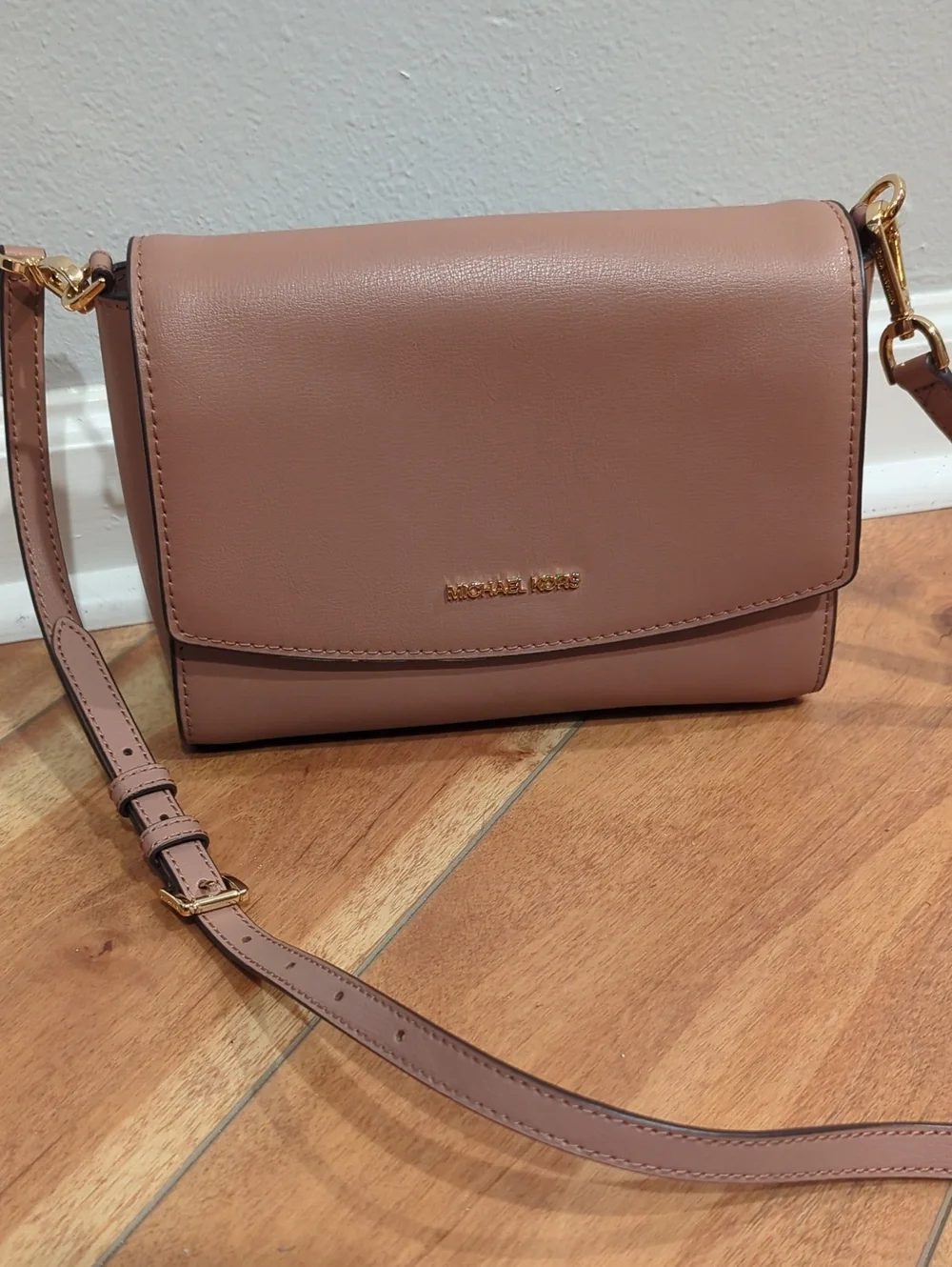 Michael Kors Crossbody Purse